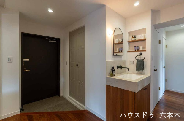 デザイン性の高い洗面スペース