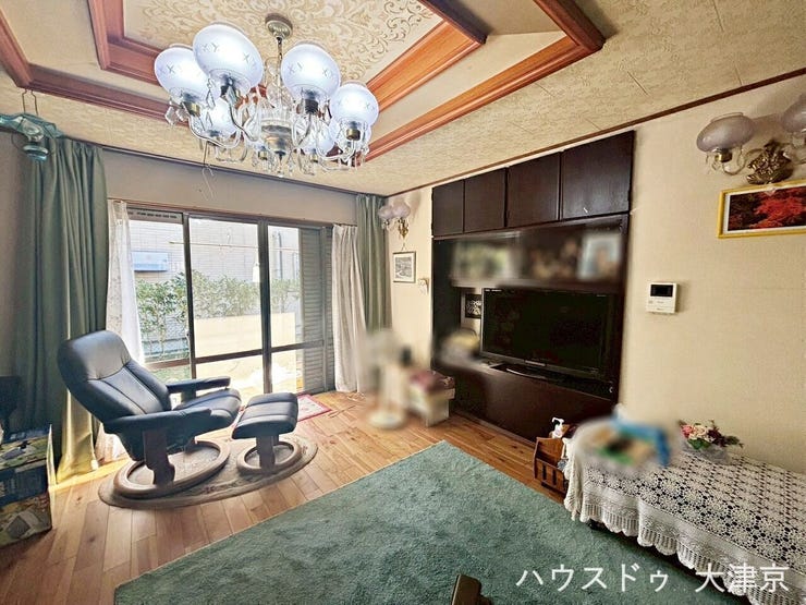 ゆったりとくつろげそうなリビングですね♪