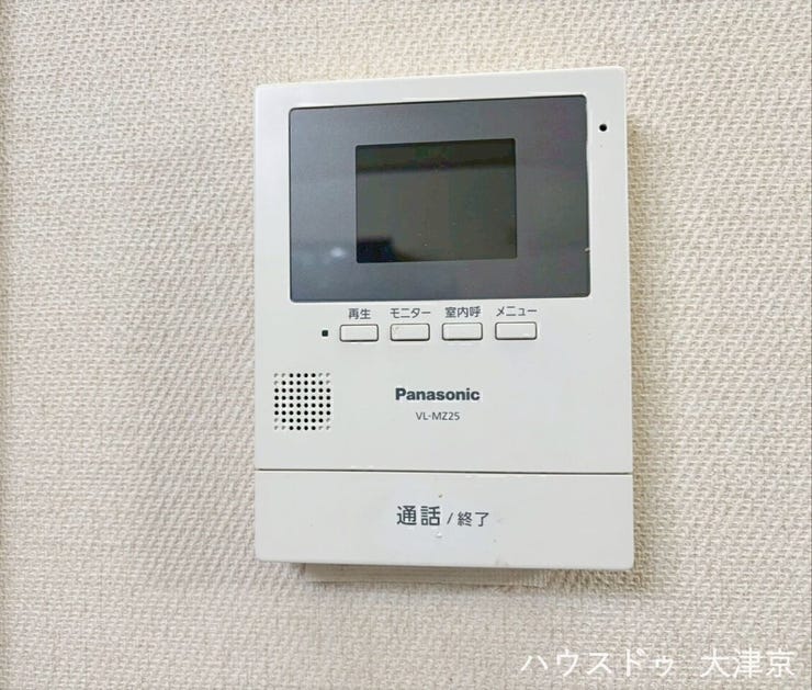 モニタ付インターホンで防犯面も安心!
