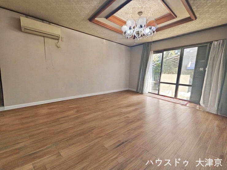 ※一部加工しております。
開放感ある天井デザインが魅力。