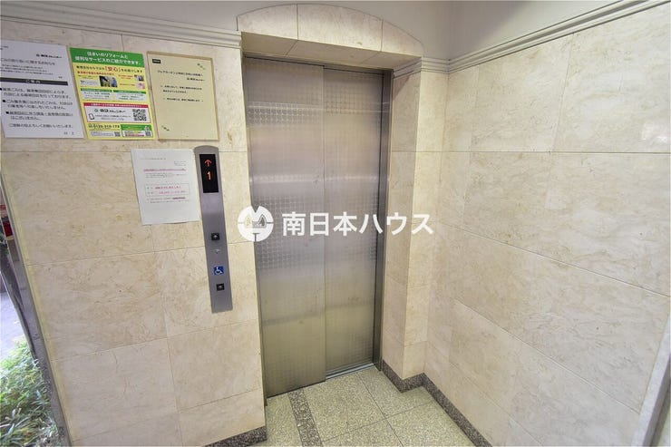 上荒田町 クレアガーデン上荒田 【クレアガーデン上荒田のエレベーター】