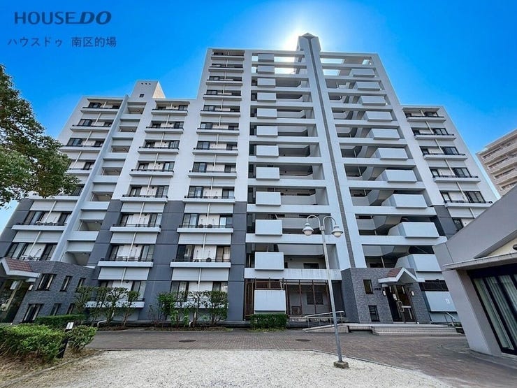 12階建てマンション