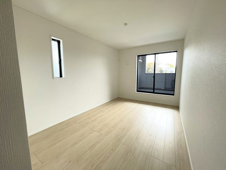 ◇洋室7.2帖◇
ゆとりのある広さで家具の配置も楽しめます♪