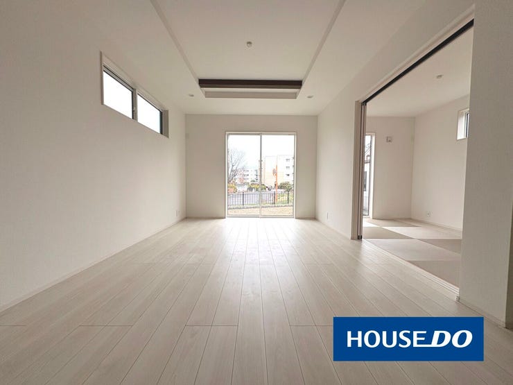 【リビング】
18帖のリビング。長期優良住宅×住宅性能評価書取得で安心設計!安心して長くお住まいいただけます。