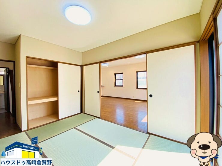 リビング横にある約6帖の和室。お昼寝やくつろぎスペース、来客用にも使える便利なお部屋です。