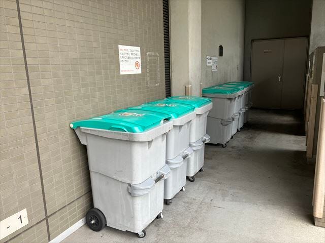 ゴミ捨て場です。
