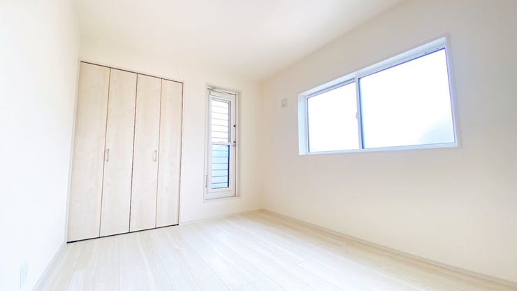 ご家族揃ってお休みいただける、広々としたお部屋です。
