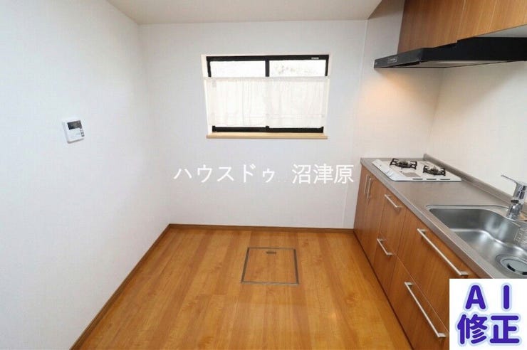 ※現況家具等有、売主様のプライバシーに配慮しCG加工により家具等消去した画像となり、現況との相違がある場合は現況を優先致します。