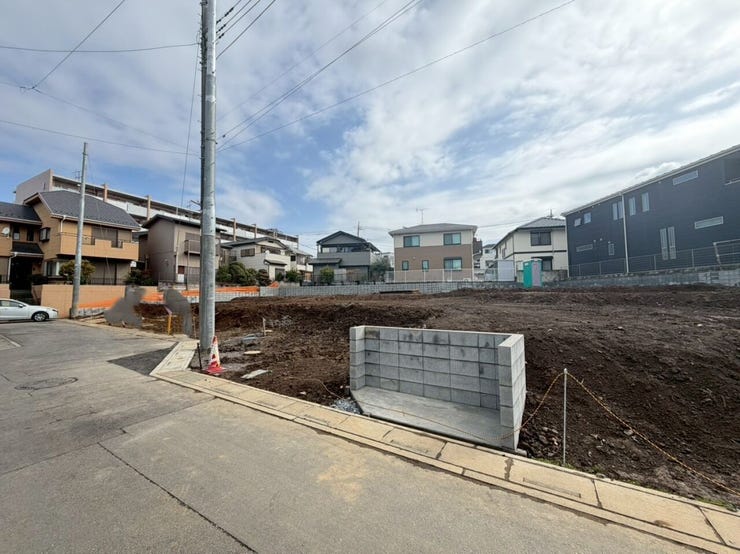 「こんな家に住みたい」を叶える建築条件なし。こだわりの間取りやデザインも自由自在です。