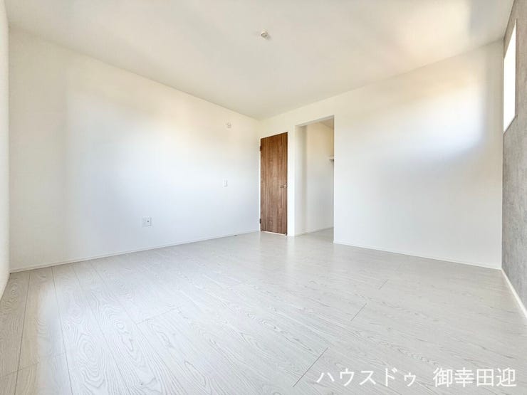 ■2階8.0帖洋室■心からリラックスできる静けさ、上質な眠りで、毎日をリセットします。明日への活力を養う空間です。