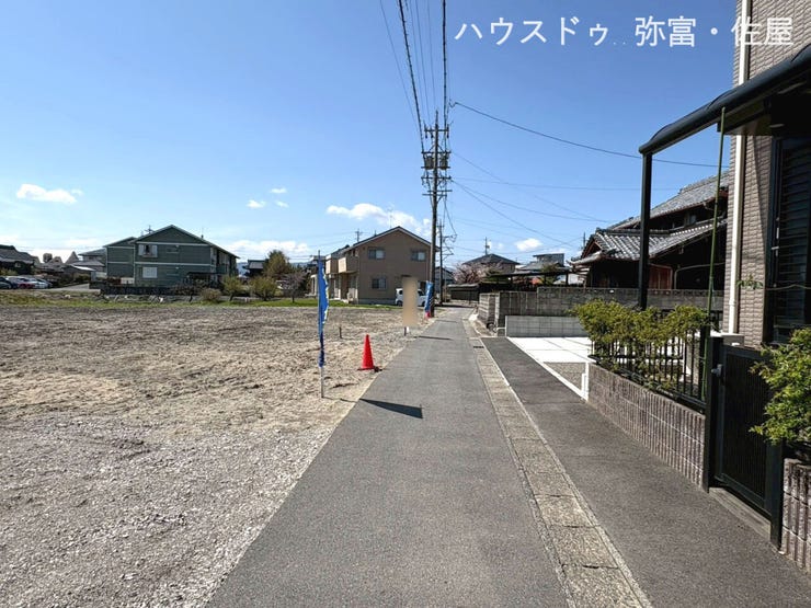 北側公道幅員約1.8~2.1m☆