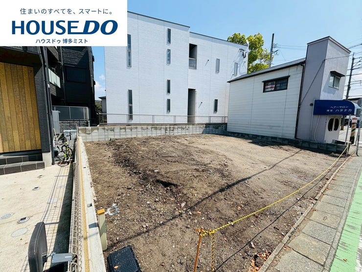 【外観】
【福岡市博多区那珂】■那珂小学校まで歩3分。小さなお子様も安心の距離にあります。■JR竹下駅まで歩9分