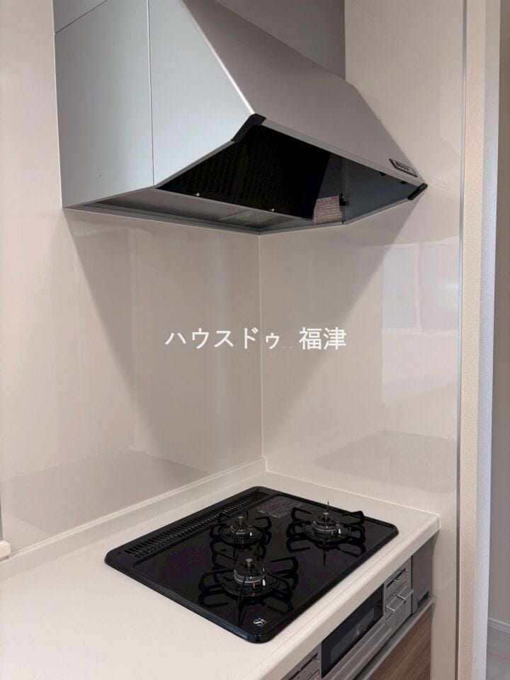 三口コンロでお料理の幅が広がります♪
焼く・蒸す・煮るを同時に出来るため、家事の時短にも繋がります^^
《福津市西福間3丁目 新築戸建》