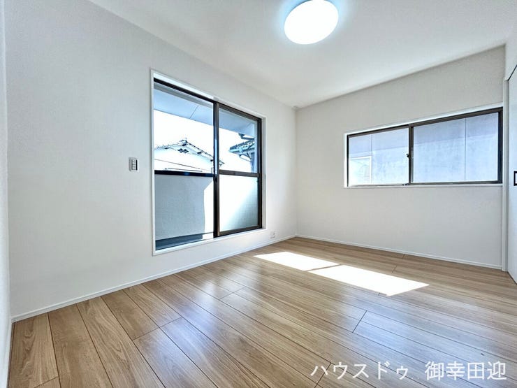 ■2階6.0帖洋室①■心からリラックスできる静けさ、上質な眠りで、毎日をリセットします。明日への活力を養う空間です。