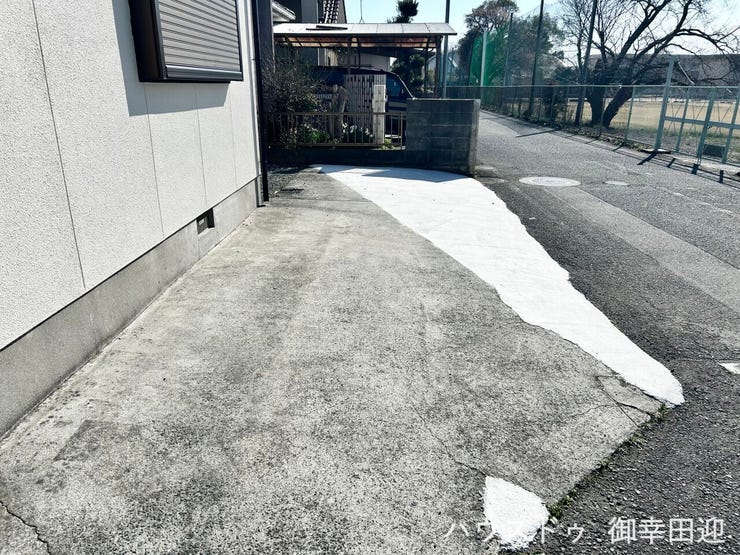 ■車と趣味の幅が広がる場所■単なる駐車スペースではない、洗車やタイヤ交換、DIYにも使える多目的な屋外スペースです。