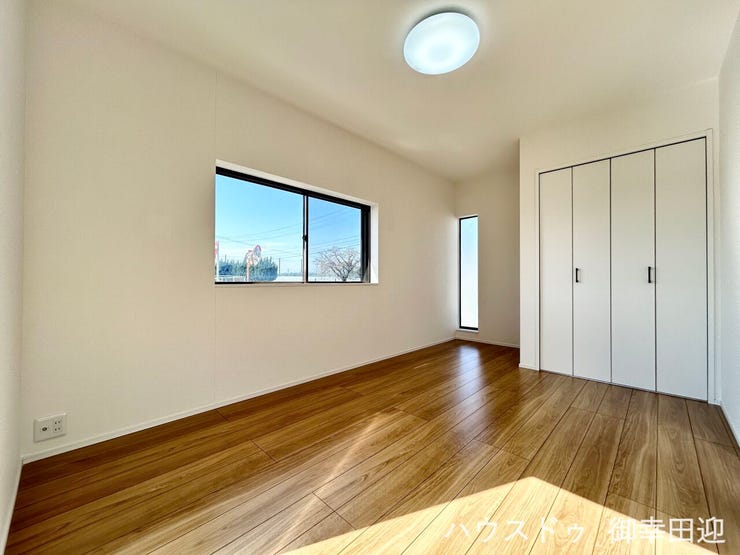 ■1階6.5帖洋室■寝室、書斎、趣味の部屋。家族の成長やライフスタイルに合わせ、様々な使い方ができる快適な空間です。