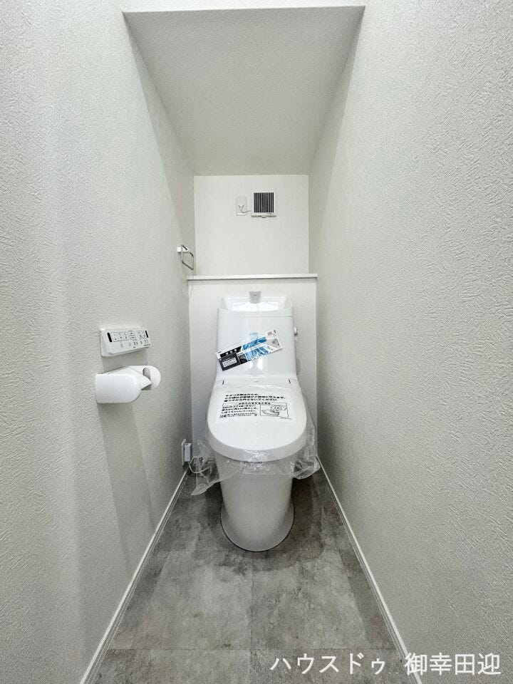 ■一人になれる安らぎの場所■清潔さと静けさを両立した空間。心落ち着くひとときを過ごせる、プライベートなレストルームです。