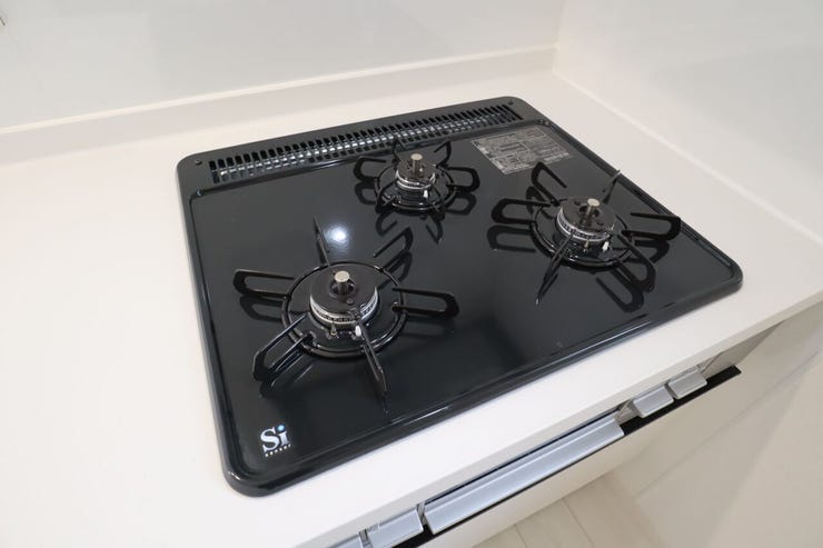 3口コンロ 同仕様
一度にたくさんのお料理が作れます!