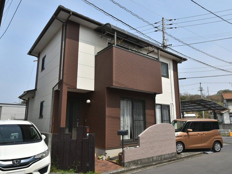 外観を南西側より撮影