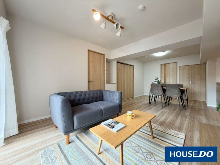 リビングは広々16帖♪きれいなI型のリビングは目線が奥に抜けますのでさらに広く見えます