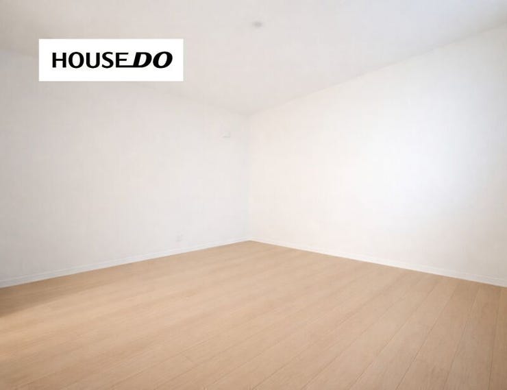 ゆとりある広さでベッドも置きやすい主寝室向きのお部屋♪