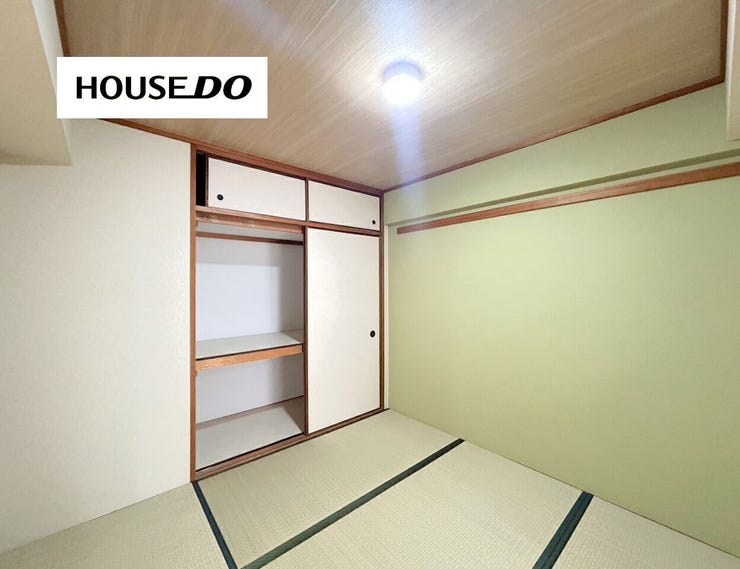 収納付きの和室は、布団や季節物もすっきり収納可能。落ち着いてくつろげる、和の魅力を感じるお部屋です。