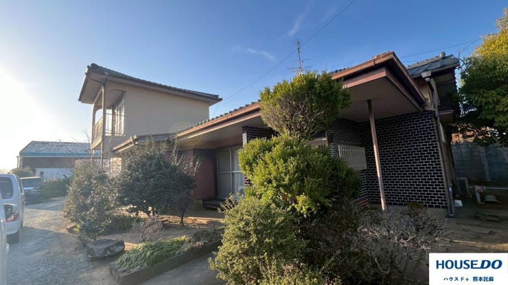 【外観】
上物付きの土地になります。中古戸建としての購入もご相談ください