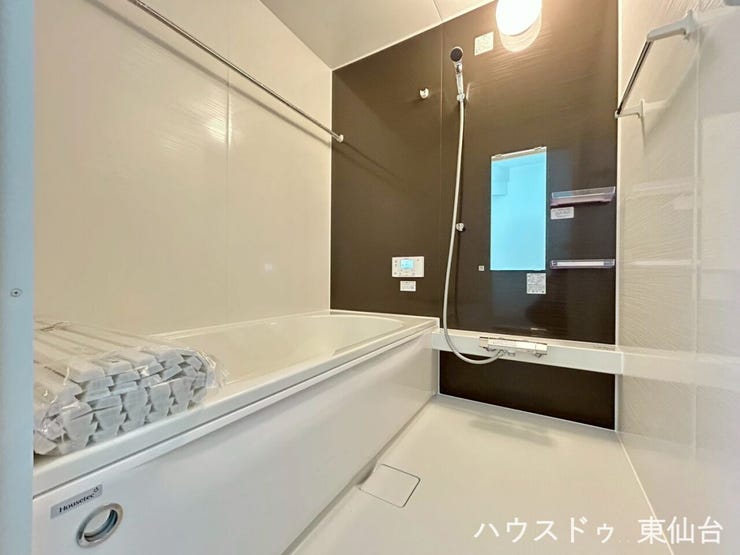 入浴以外はお洗濯物も乾かしてくれる働きもののお風呂です♪
足を延ばしてゆっくりくつろげる、戸建ならではの浴室です♪