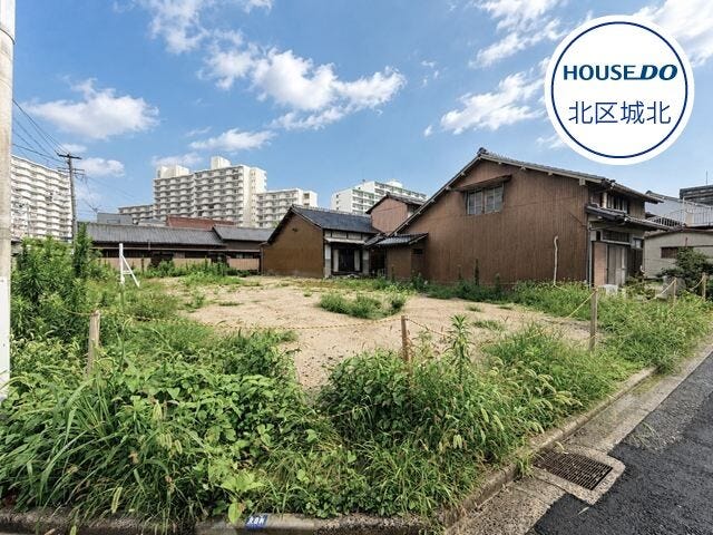 ◆建築条件なし!お好きなハウスメーカーで建てられます
◆スーパーや病院など徒歩圏内の周辺環境が充実しています
◆更地、造成渡しにつきスムーズに建築計画可能