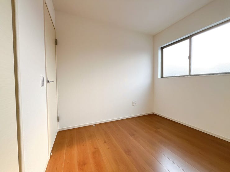 色合いに統一感のある、落ち着いた雰囲気のお部屋です。