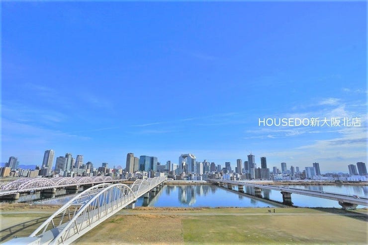 ■自然の光がしっかりと差し込む気持ちの良いバルコニーです!
■毎日の洗濯物もきれいに乾きそうですね♪