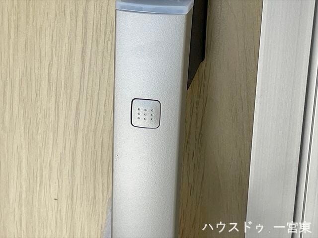 【スマートキー】防犯対策にも効果的!鍵を使用せずに施錠開錠がスムーズに行える非接触型の錠前システムです。