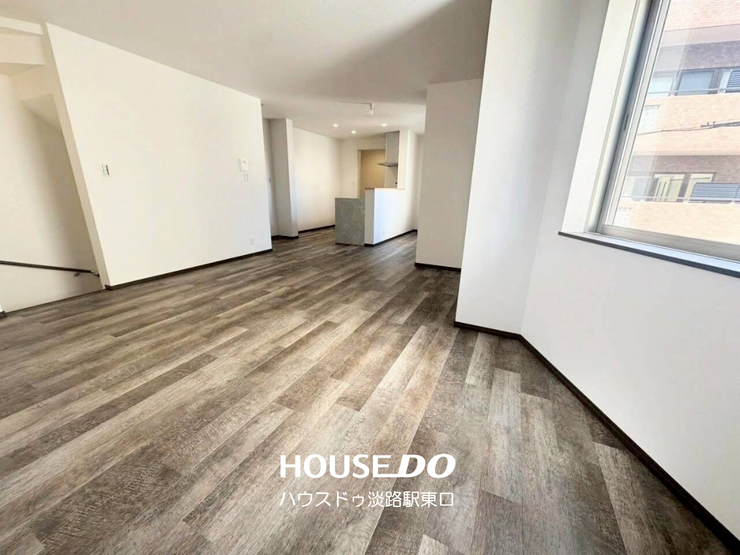 【リビング】
広々LDK20帖