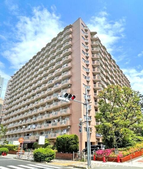 【外観】
味わいのある外観が魅力