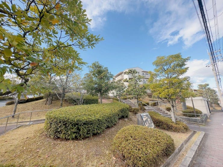 自然に包まれ心が豊かになる明るい街です。新しい住まいで新生活を始めていただくのに最適な環境です。