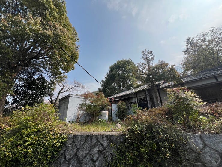 ・前面道路含む現地写真