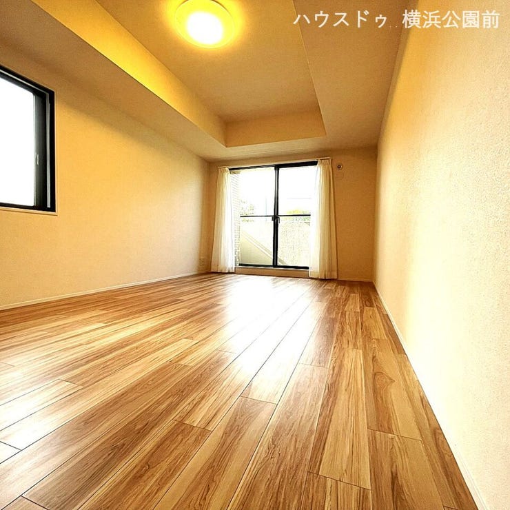 約10・6帖の洋室です。子供部屋としてのご利用はいかがでしょうか。