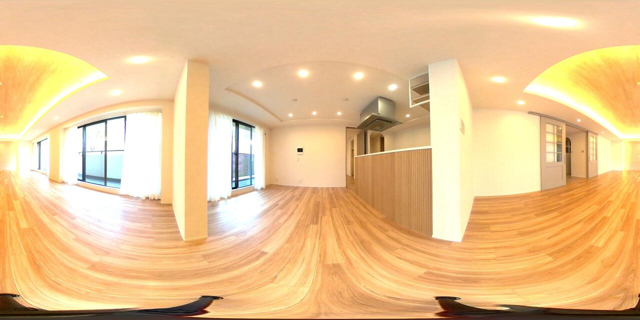 約31.6帖のLDKの360度写真です。