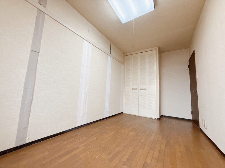 色合いに統一感のある、落ち着いた雰囲気のお部屋です。