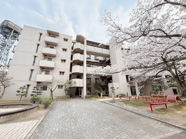 【外観】
「萩の台駅」より徒歩約6分の立地◎