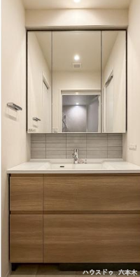 清潔感のある洗面スペース