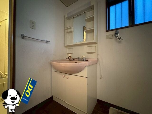 ゆとりの洗面スペースで朝の身支度もスムーズに