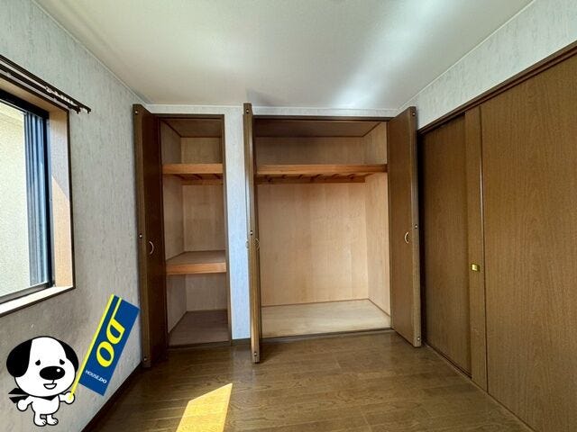 収納にはかさばりがちな寝具なども収めて頂けます。