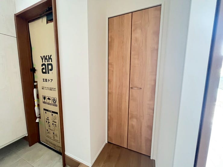 玄関横にある収納スペース