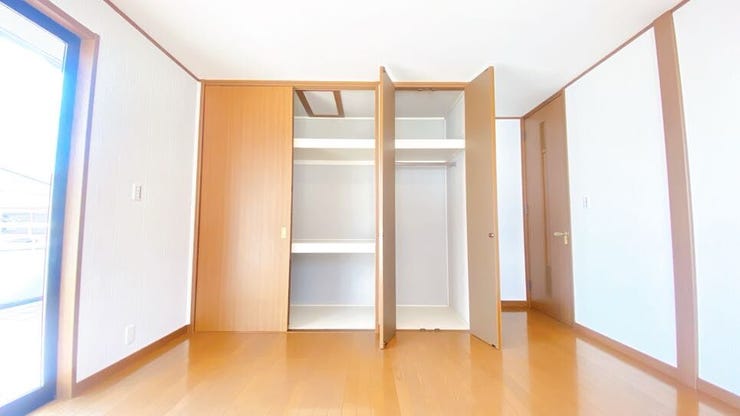 天井高サイズのクローゼットなのでお洋服がたくさん収納できます!