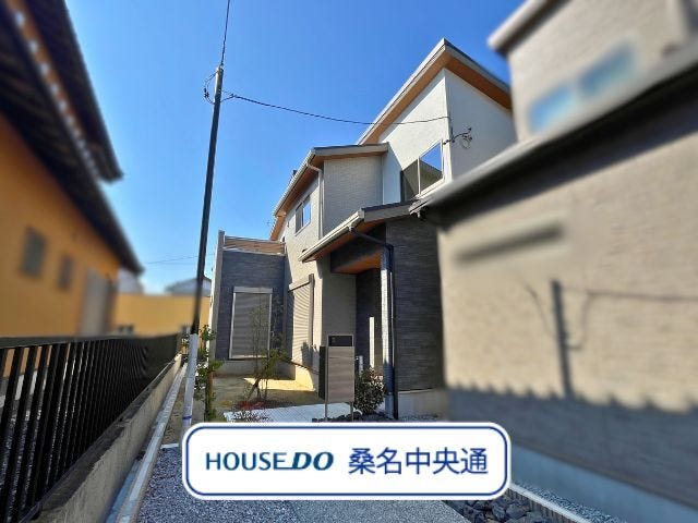 小中学校まで徒歩10分圏内の通学しやすい距離です。国道23号線まで出やすいので、車通勤にも便利です。