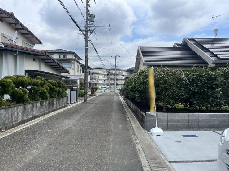 前面道路になります。
