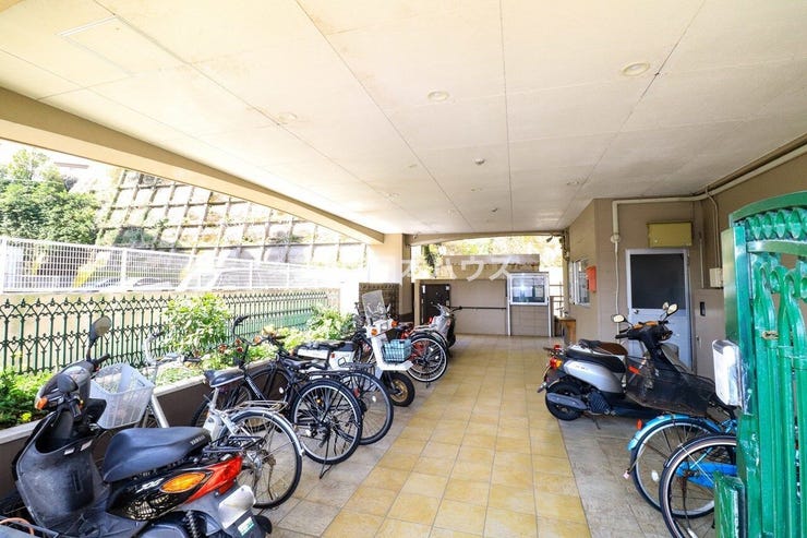 清水町 ロイヤルメゾン祇園之洲 ロイヤルメゾン祇園之洲の駐輪場