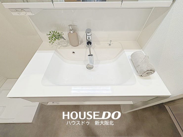 ■シャワー付き洗面台のため朝の寝ぐせ直しも簡単に行えます♪
■掃除の際にも役立つ便利アイテムです◎