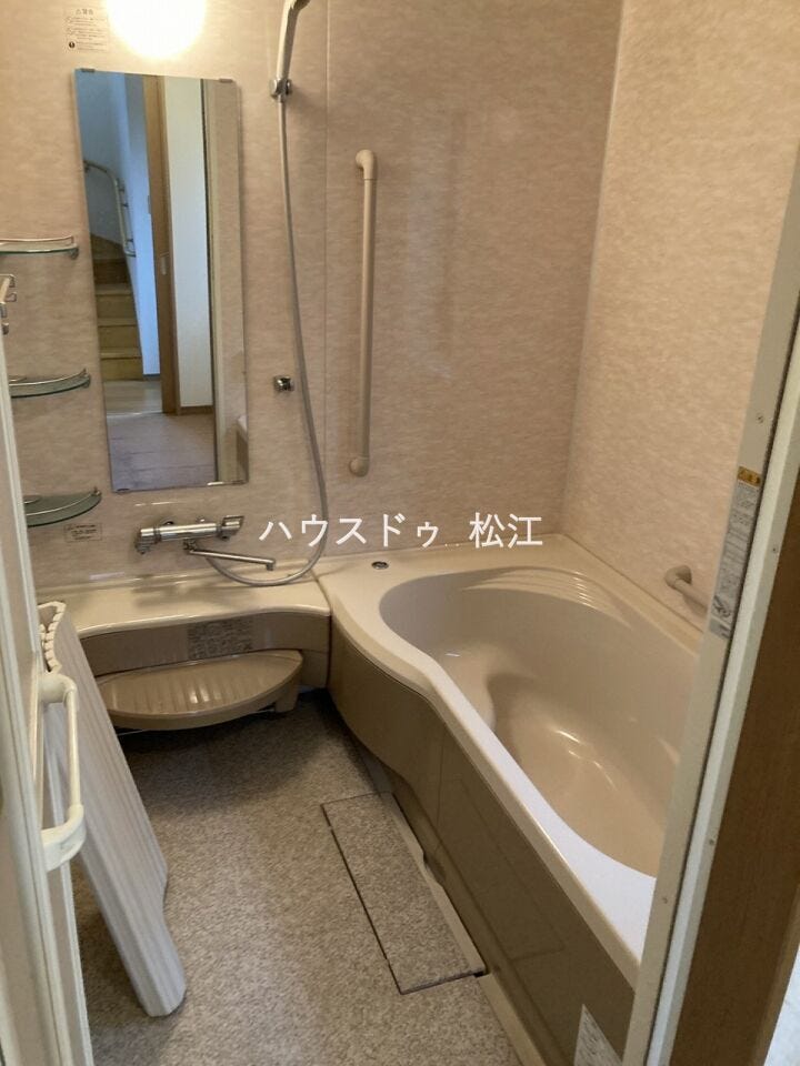 離れ